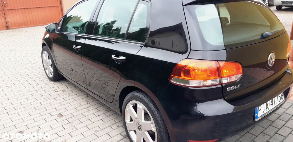 Volkswagen Golf 1.6 TDI BlueMotion Technology DSG Comfortline - 12