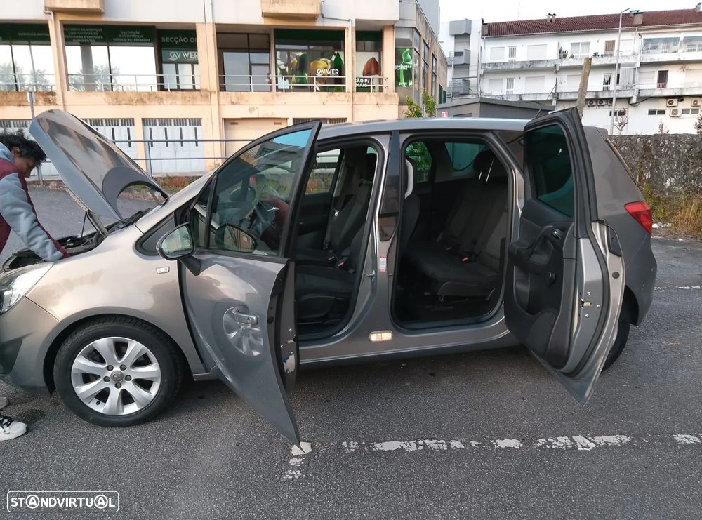 Opel Meriva - 9