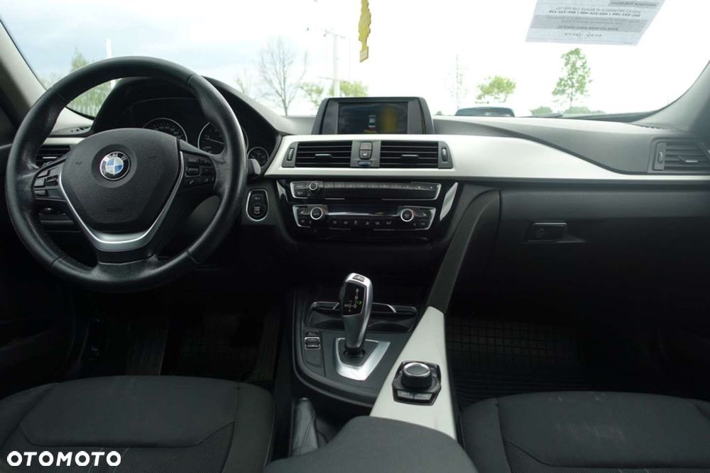BMW Seria 3 318d Advantage - 16