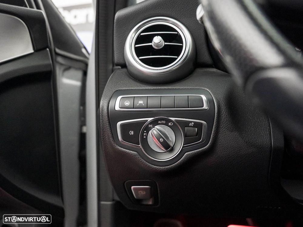 Mercedes-Benz C 300 de AMG Line - 22