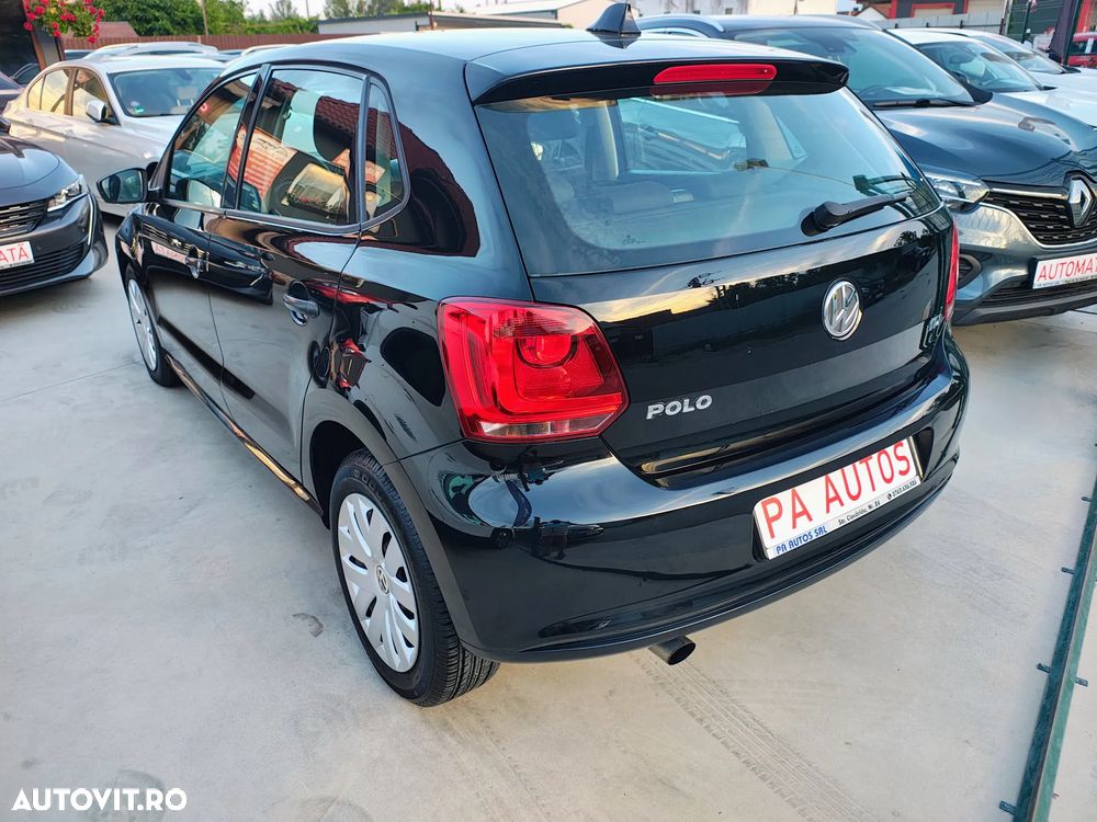 Volkswagen Polo 1.6 TDI Blue Motion Technology Comfortline - 12