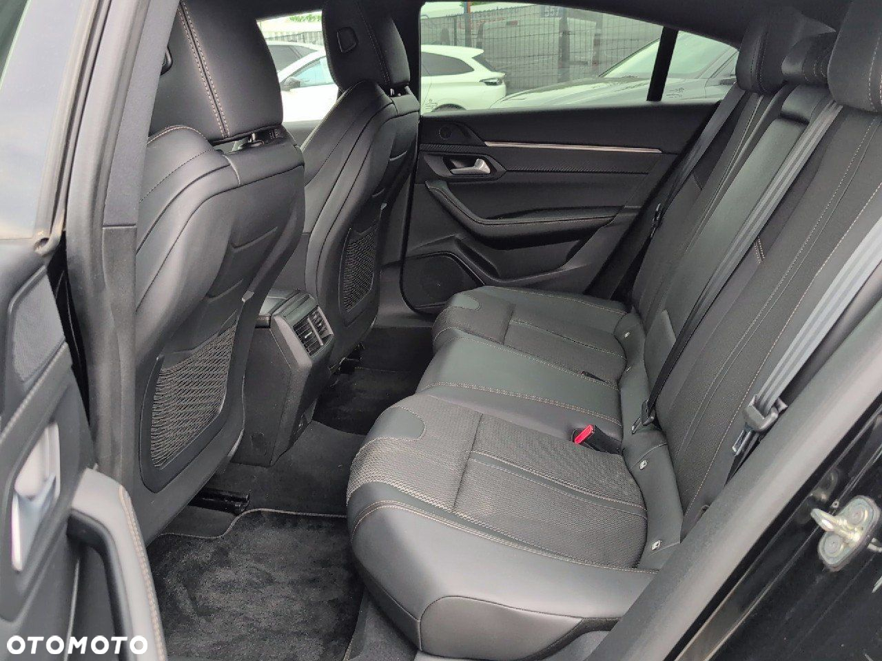Peugeot 508 1.2 PureTech GT S&S EAT8 - 10