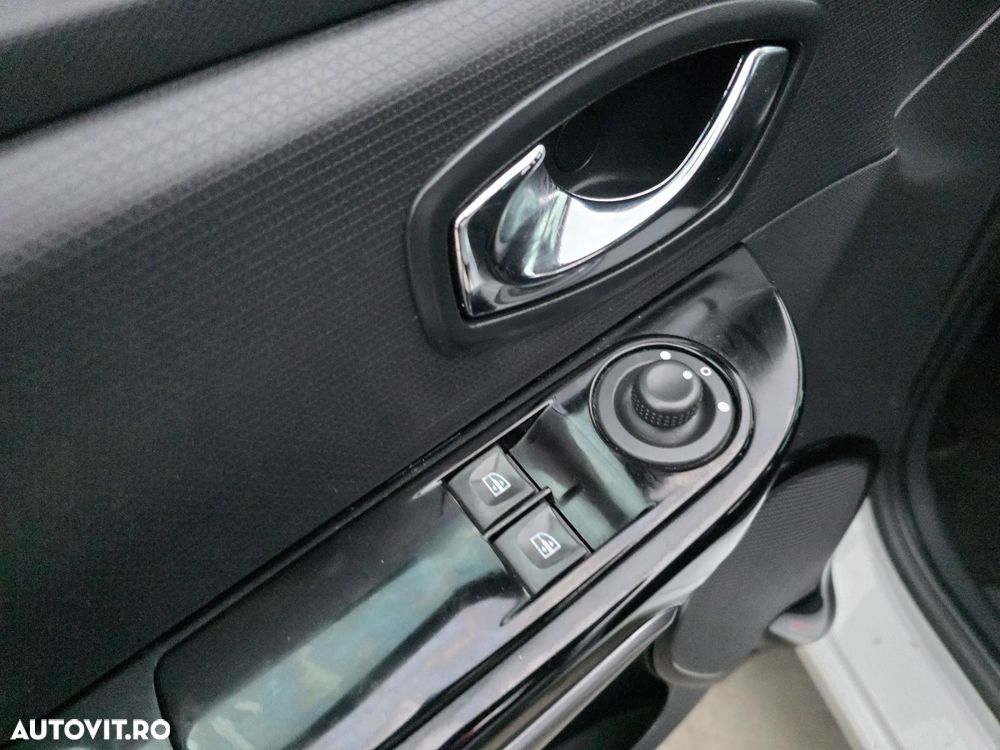 Renault Clio dCi 90 Dynamique - 17