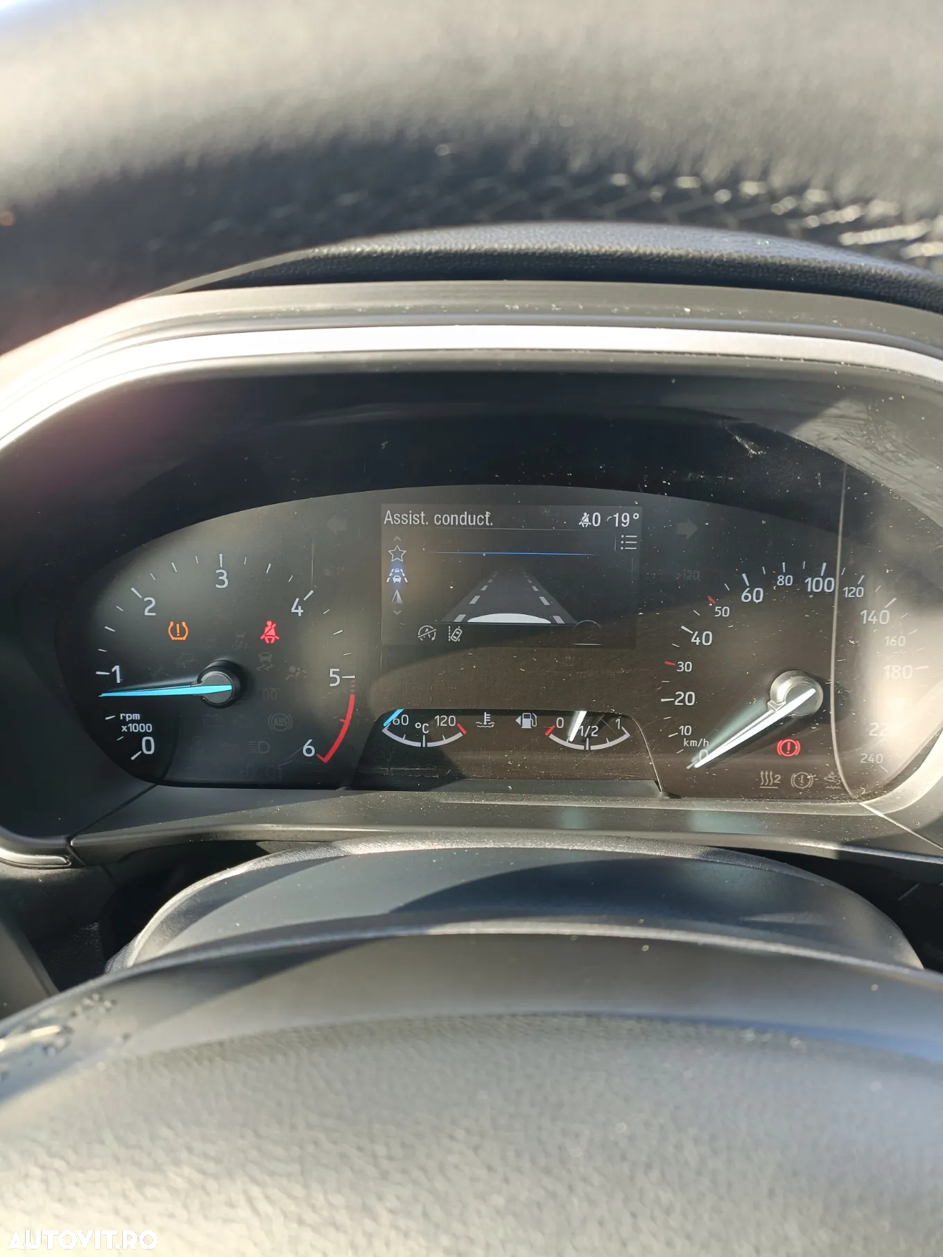 Ford Focus 1.5 EcoBlue Active Business - 14