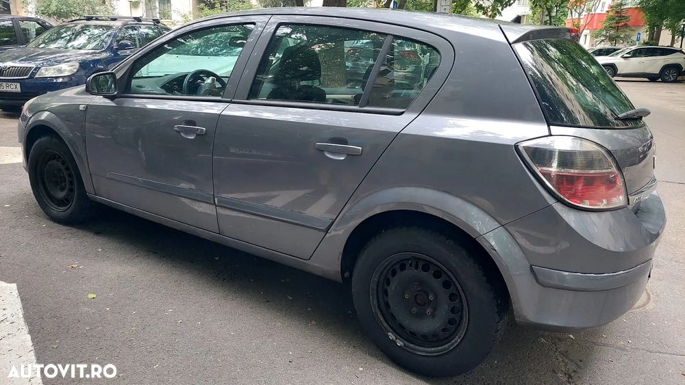 Opel Astra - 4