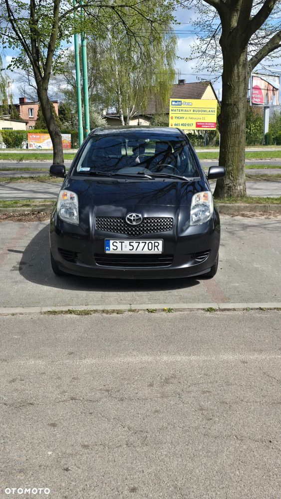 Toyota Yaris 1.0 Luna A/C - 1