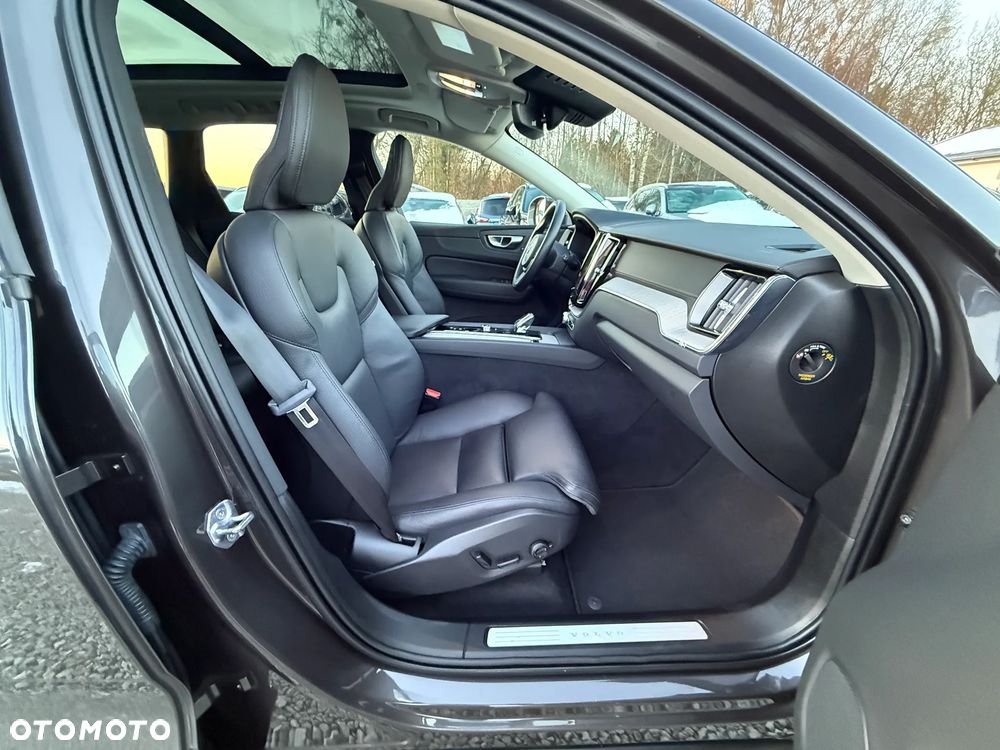 Volvo XC 60 B4 D AWD Geartronic Inscription - 34