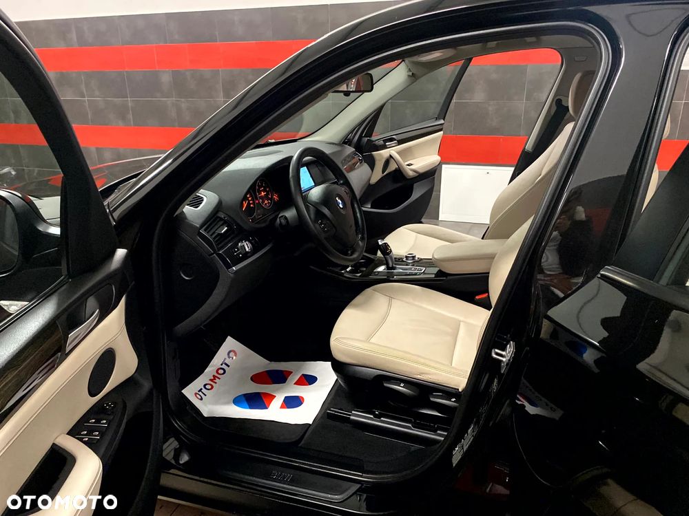 BMW X3 xDrive20d - 16