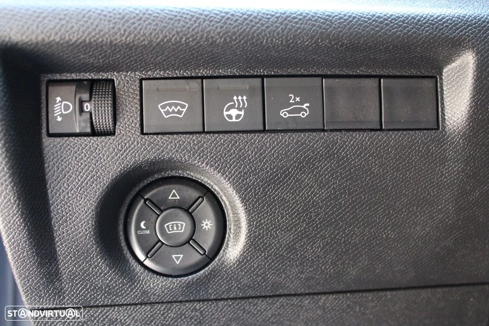 Citroën C4 X PureTech 130 Stop&Start EAT8 SHINE - 30
