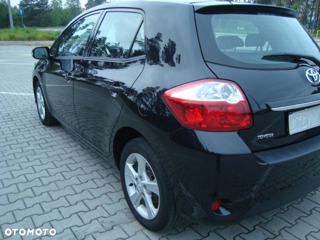 Toyota Auris 1.6 Travel - 16