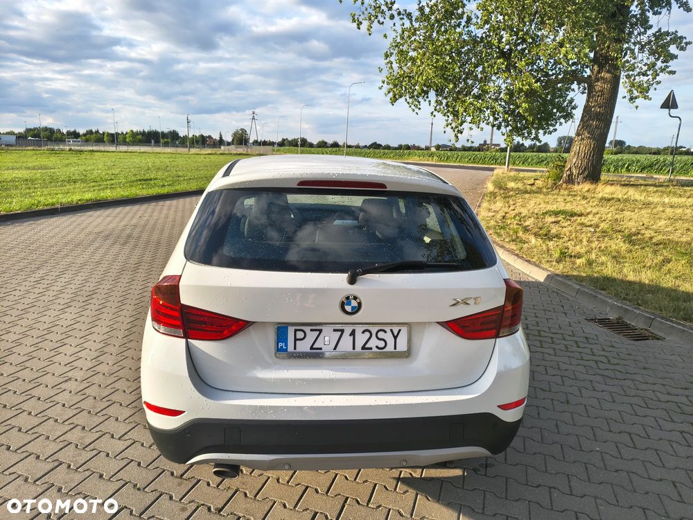 BMW X1 xDrive18d xLine - 3
