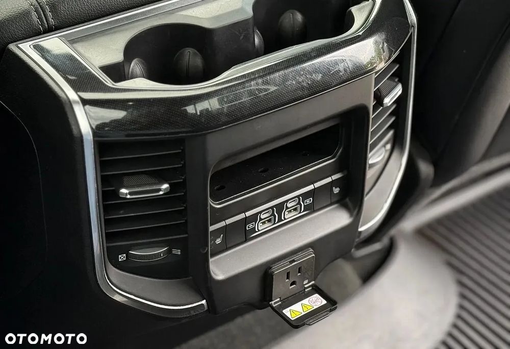 RAM 1500 5.7 Crew Cab Laramie - 11