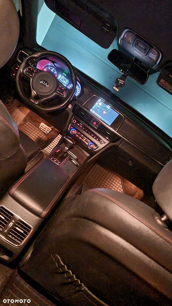 Kia Optima - 7
