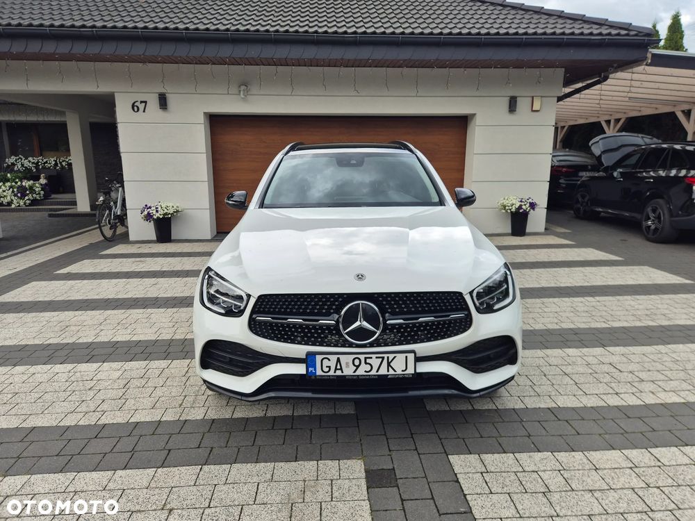 Mercedes-Benz GLC - 4
