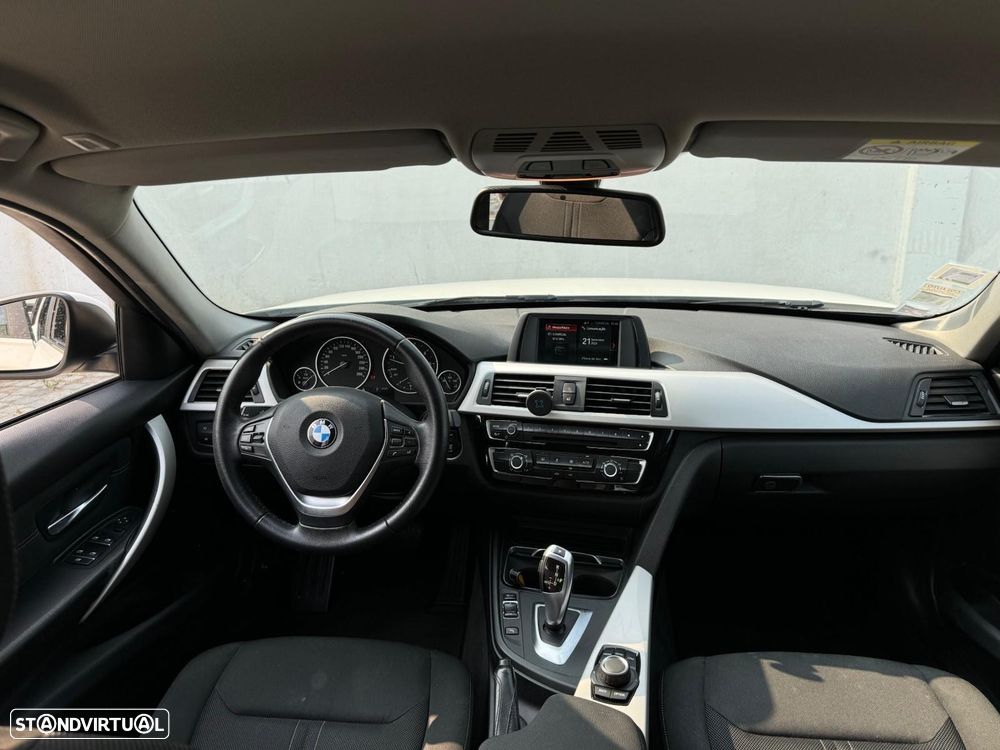 BMW 318 d Auto - 4