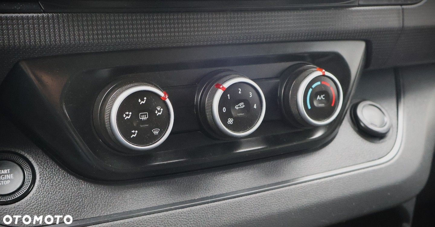 Renault Trafic - 22
