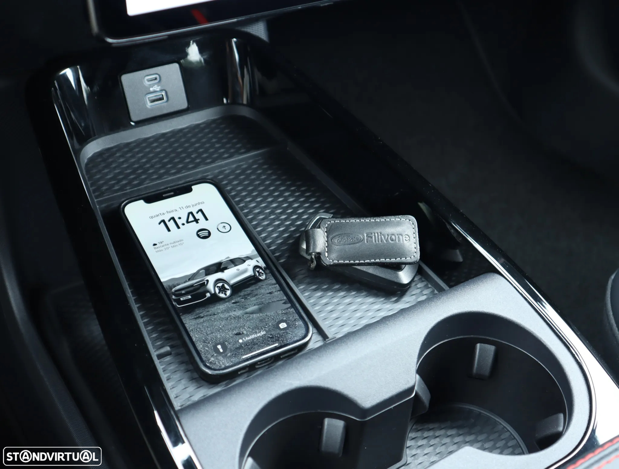Ford Mustang Mach-E 75.7 kWh Premium AWD - 52