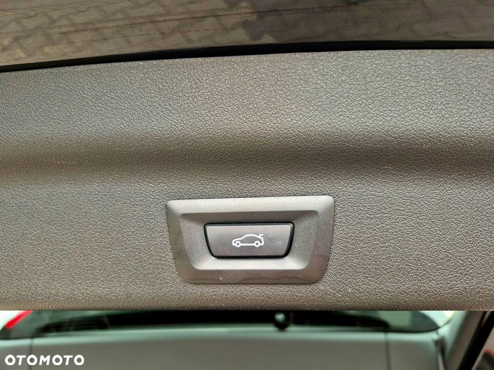 BMW X1 sDrive18d - 22