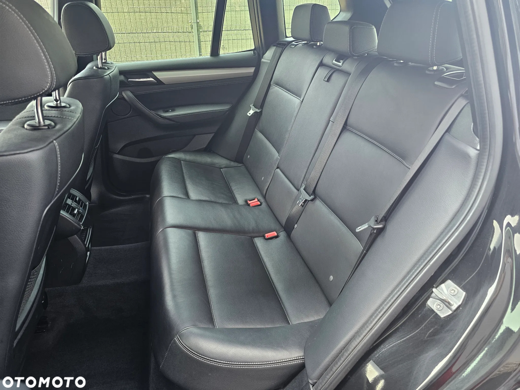 BMW X3 xDrive20i Advantage - 19