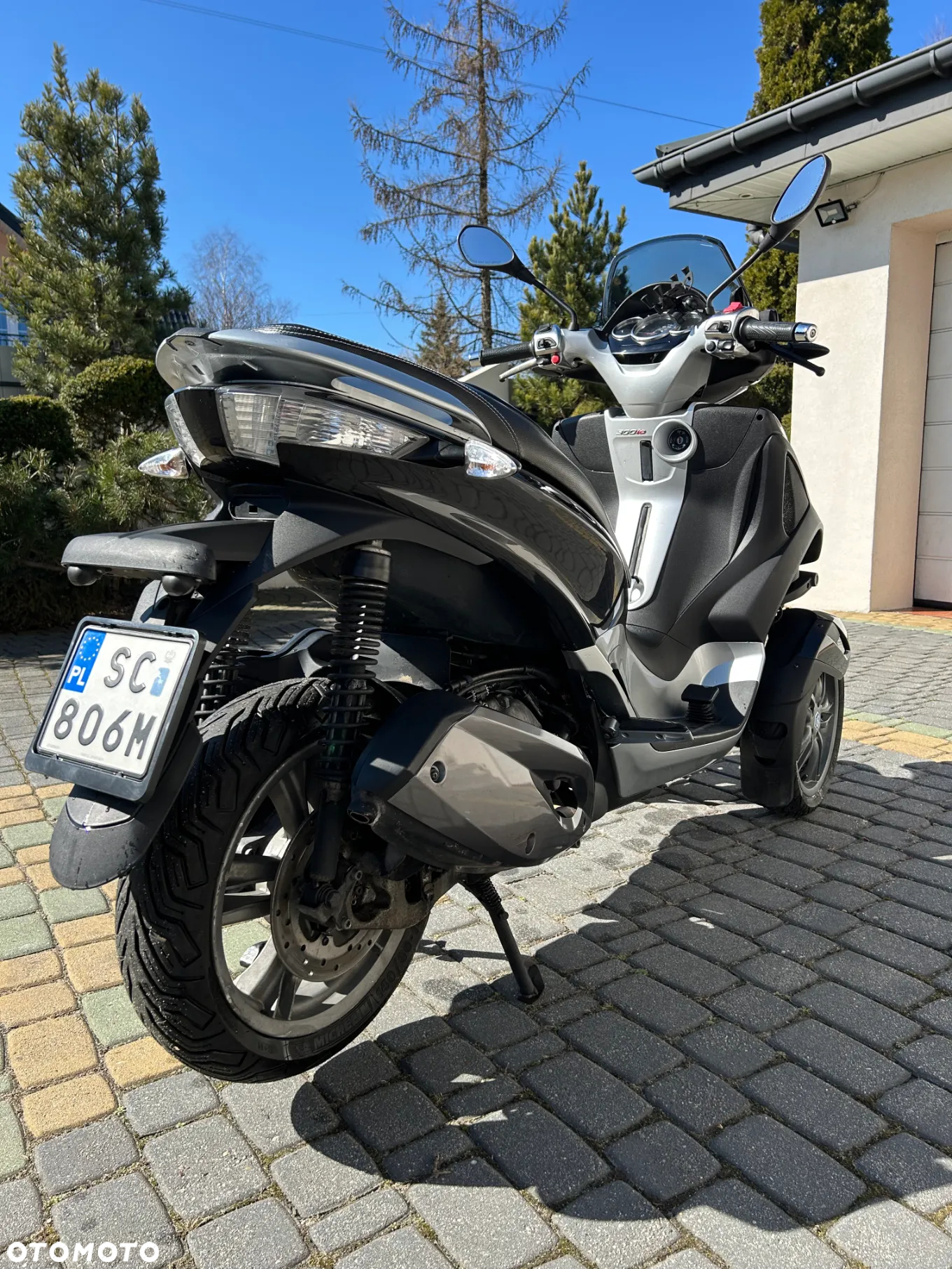 Piaggio MP-3 - 5