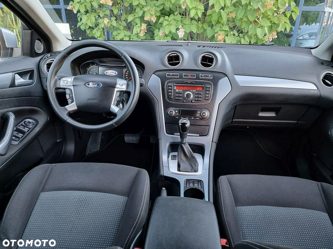 Ford Mondeo - 10