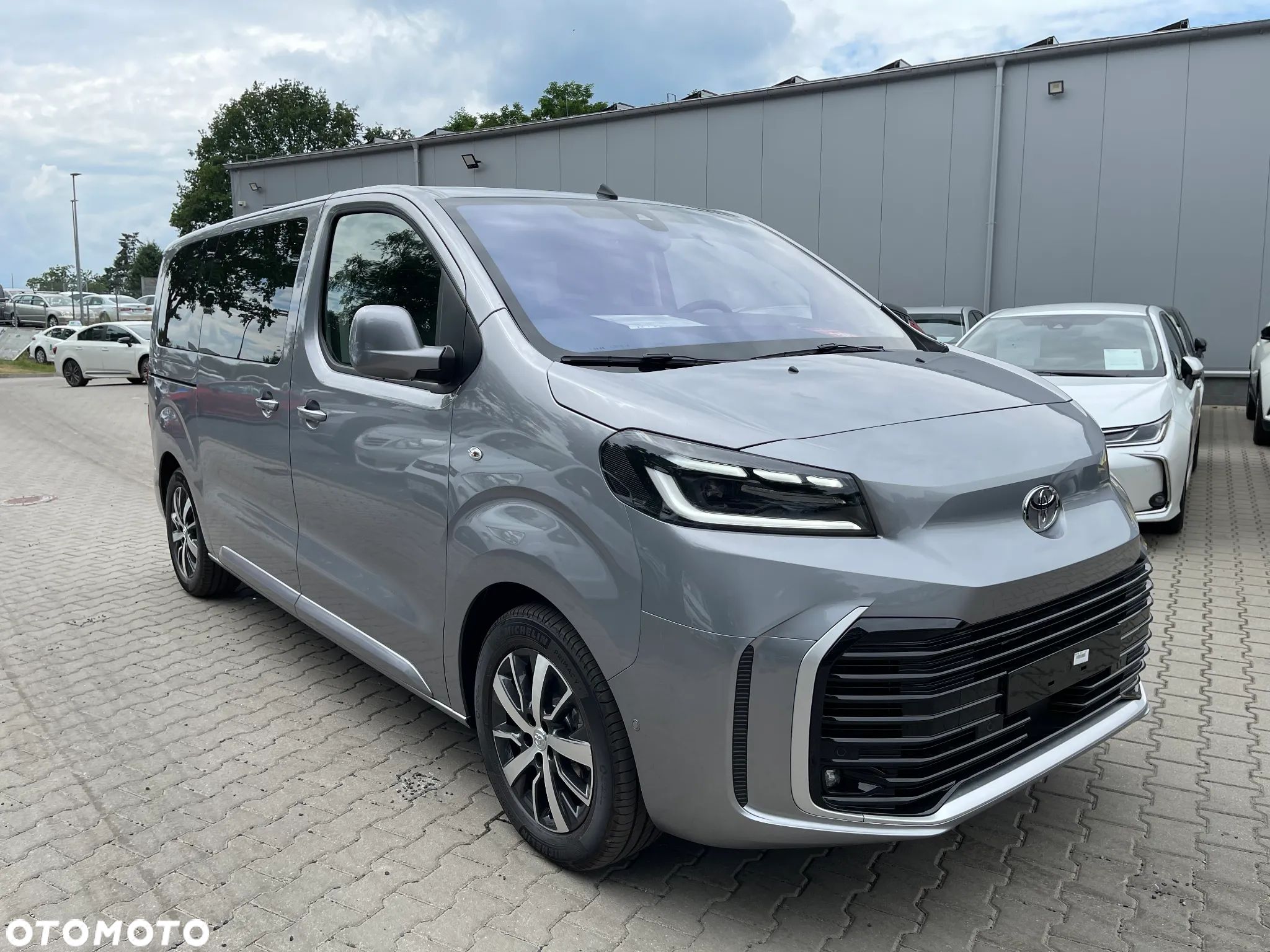 Toyota Proace Verso 2.0 D4-D Medium Family - 1