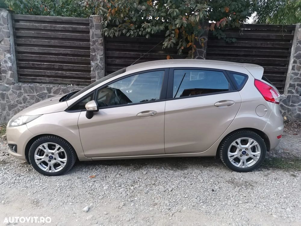 Ford Fiesta 1.0 Powershift Titanium - 1