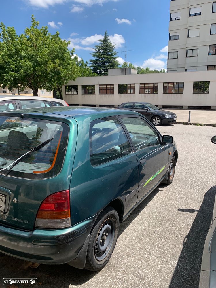 Toyota Starlet 1.3 - 5