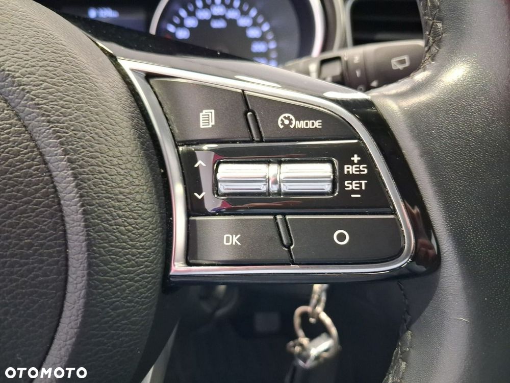 Kia Ceed - 16