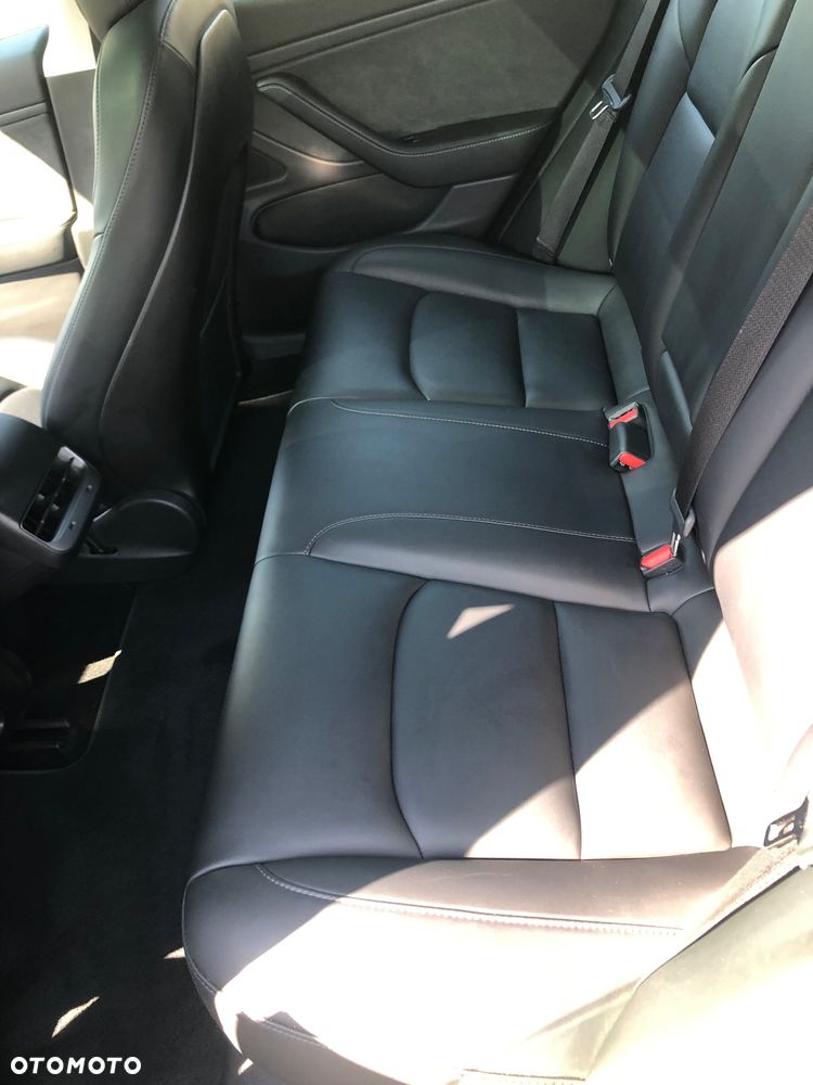 Tesla Model 3 Langstreckenbatterie Allradantrieb Dual Motor - 21