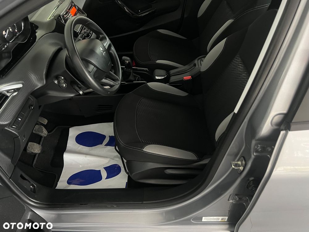 Peugeot 2008 PureTech 82 Allure - 14