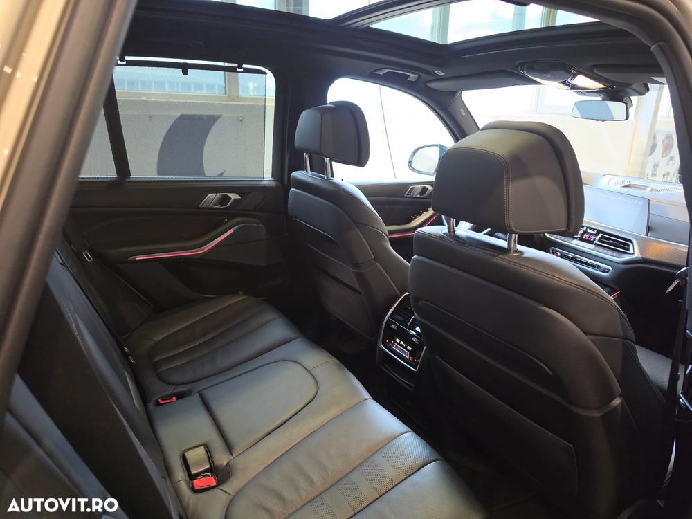 BMW X5 M M50d - 27