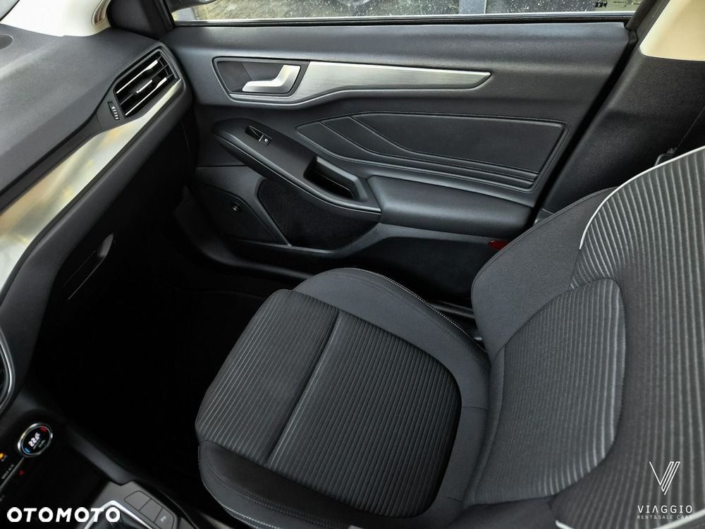Ford Focus - 16