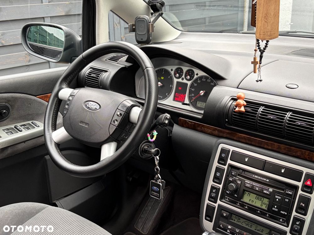Ford Galaxy TDI Ghia - 32