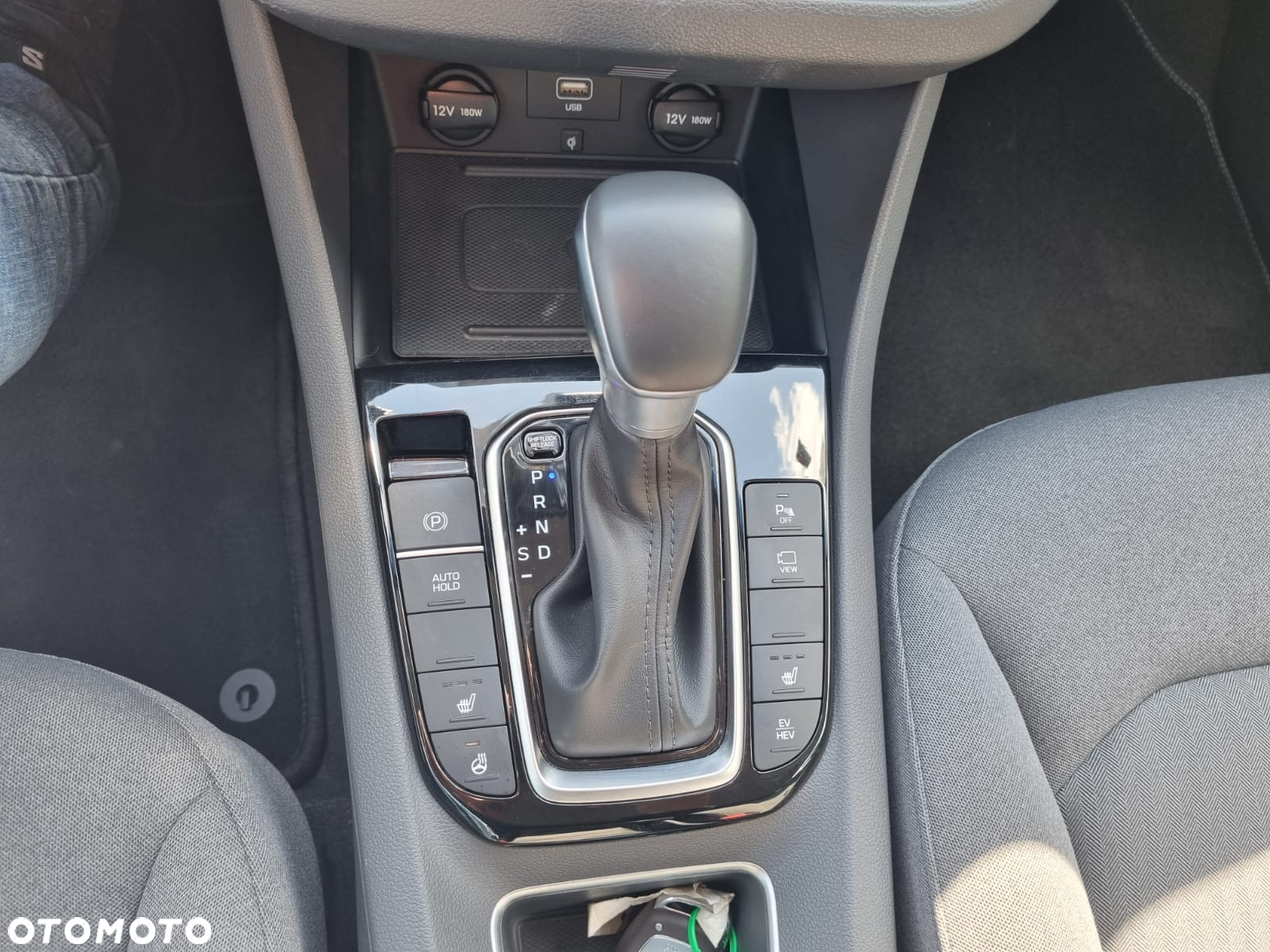 Hyundai IONIQ plug-in hybrid Platinum - 23