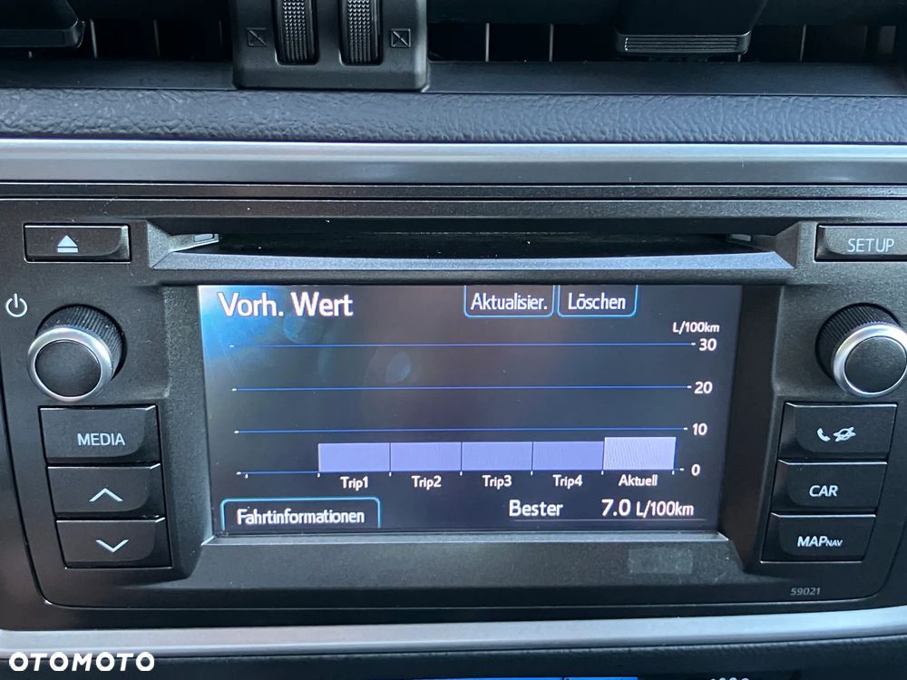 Toyota Auris 1.6 Prestige - 31