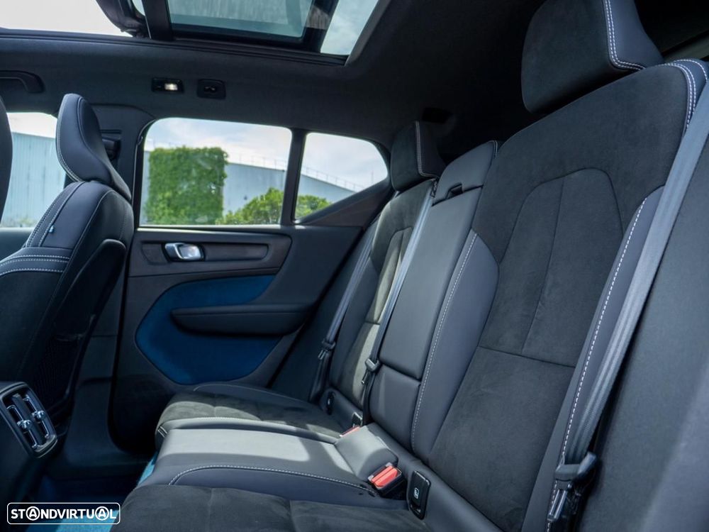 Volvo XC 40 Recharge Ultimate — fotografia 31