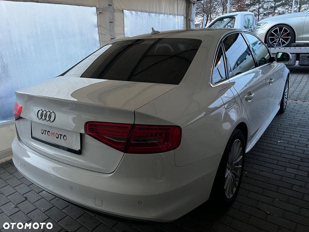 Audi A4 Limousine 2.0 TFSI multitronic S line Sportpaket - 36