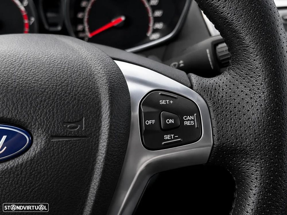 Ford Fiesta 1.6 EcoBoost c/ Pack Pele Desportiva ST - 31