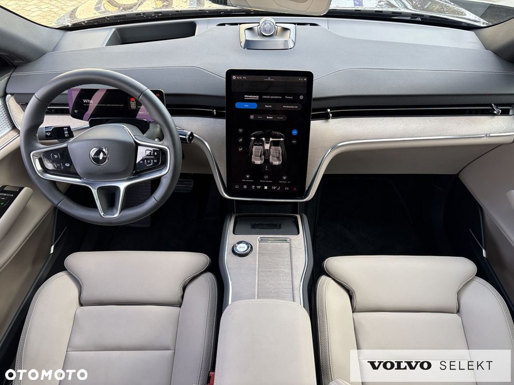 Volvo EX90 - 10