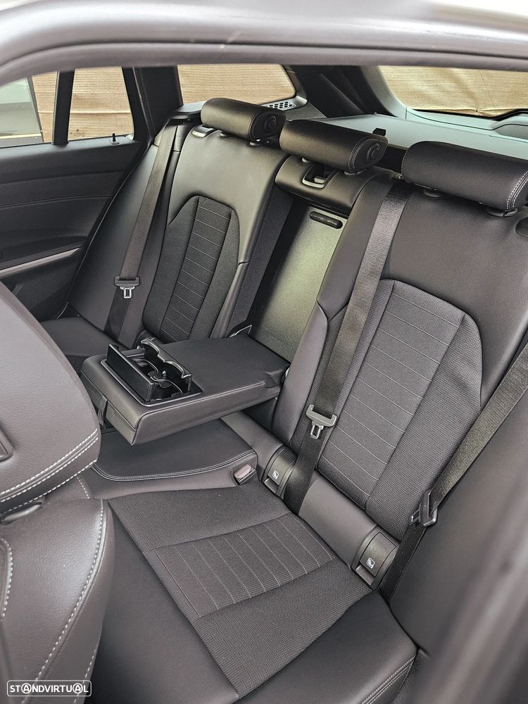 BMW 320 d Aut. Sport Line - 24