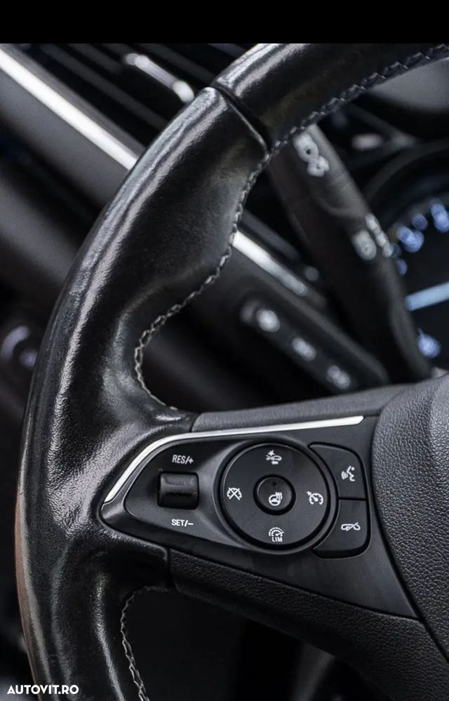 Opel Insignia Grand Sport 2.0 Start/Stop Aut. Elegance - 2