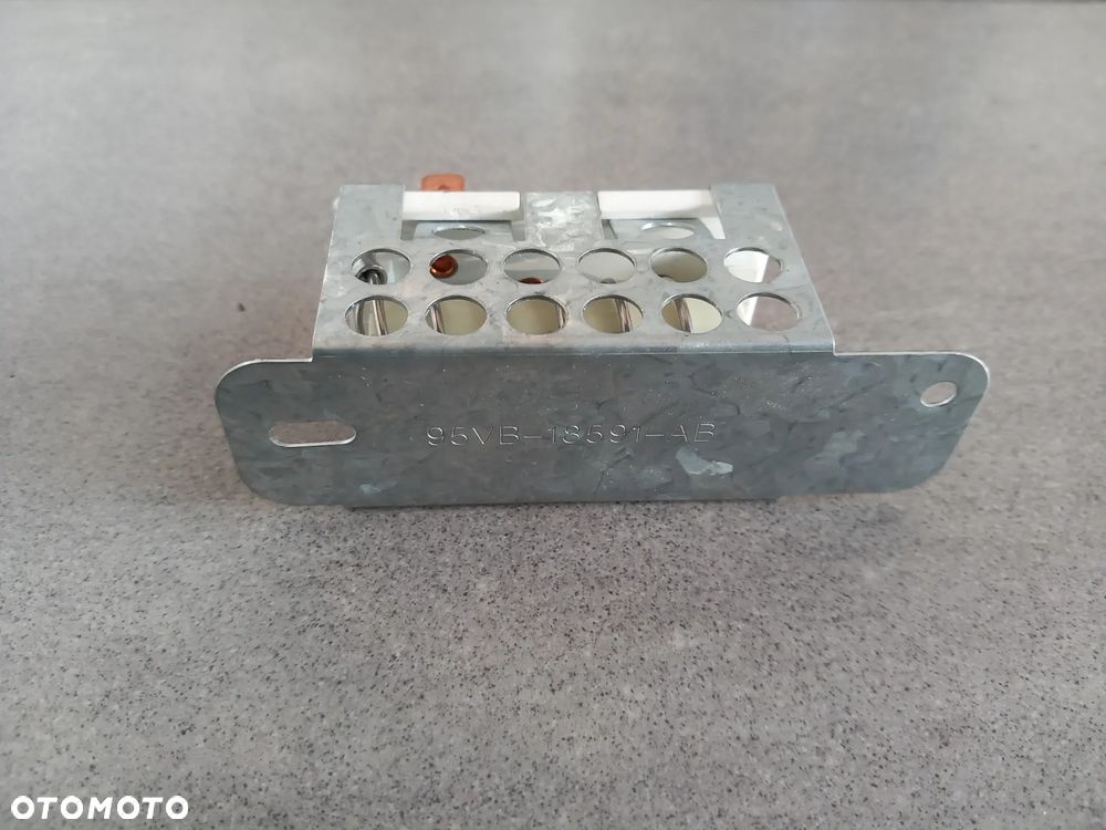 Rezystor wentylatora dmuchawy Ford Transit 1994-2000 7033705 - 1