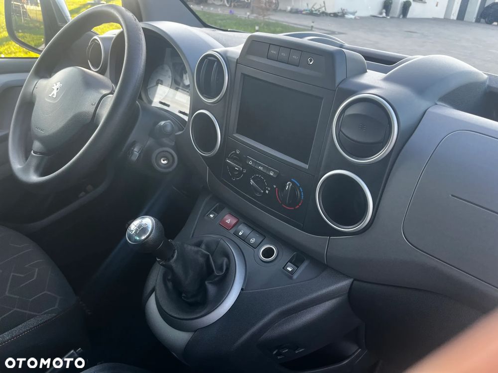 Peugeot Partner 110 Stop&Start Allure - 21