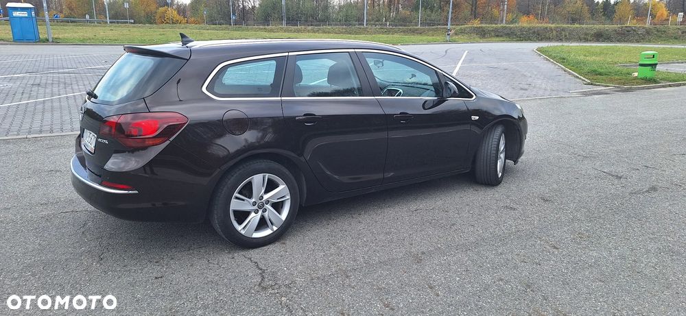Opel Astra 1.4 T Sport - 2