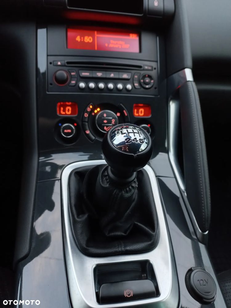 Peugeot 3008 1.6 HDi Premium - 14