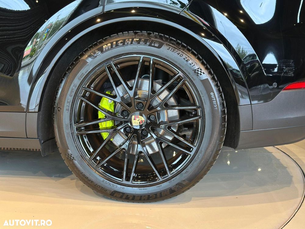 Porsche Cayenne - 13