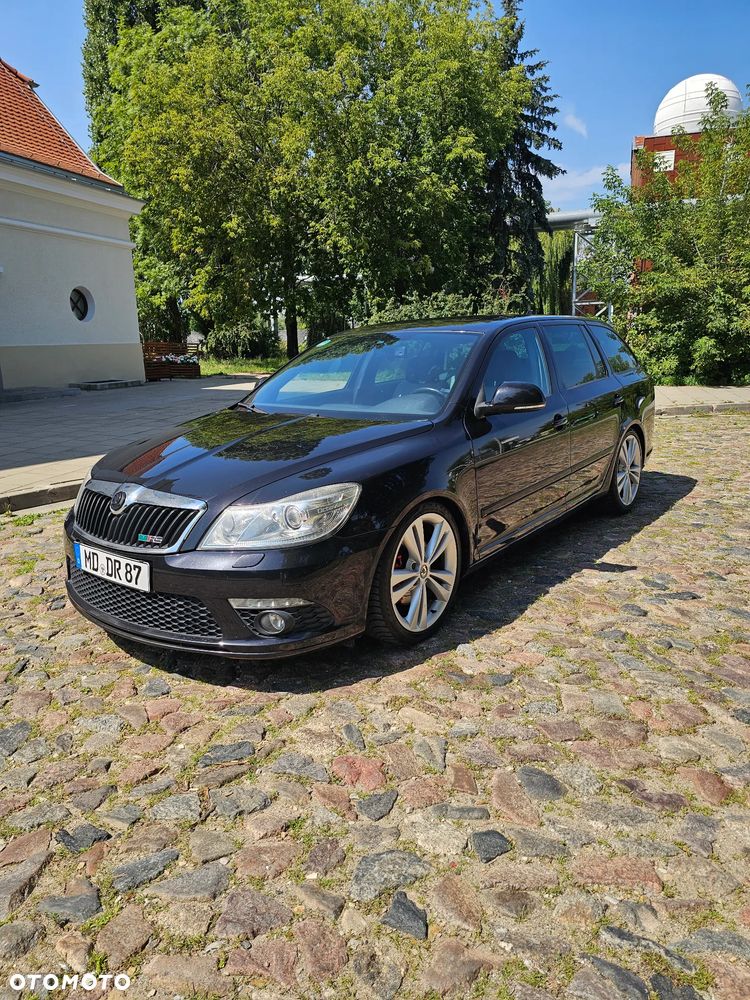Skoda Octavia 2.0 TDI CR DPF RS - 4