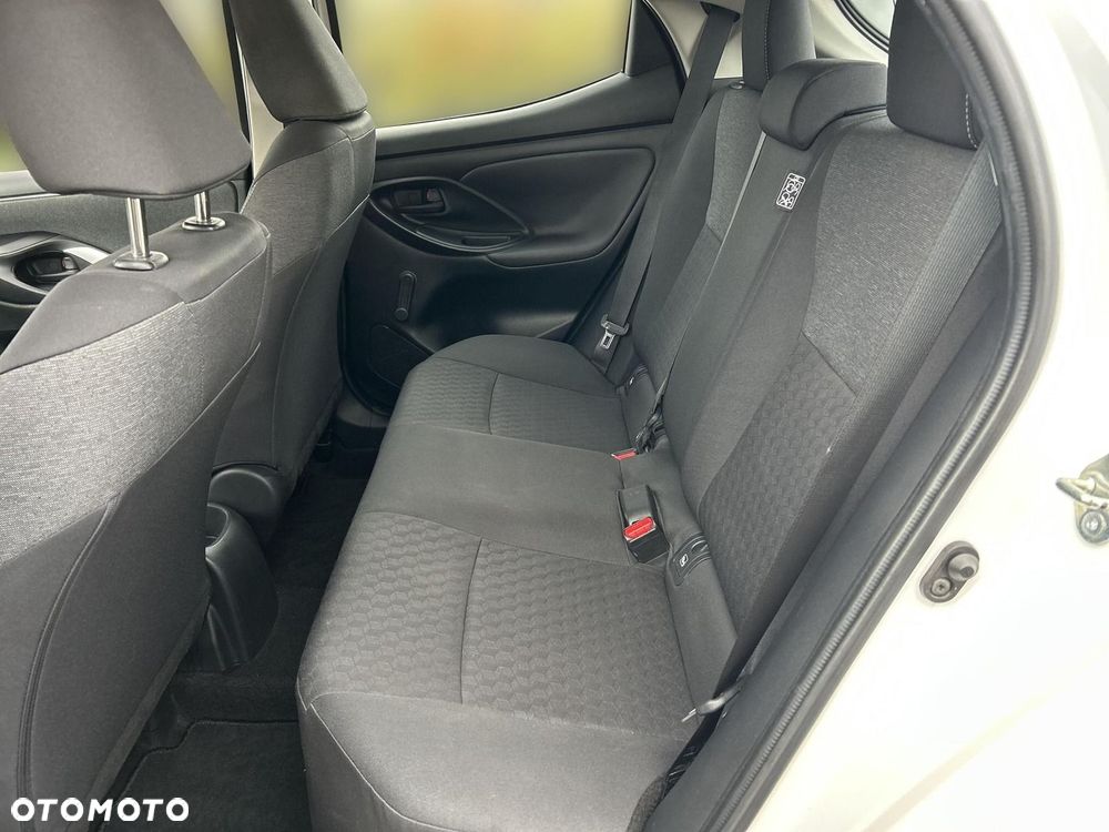 Toyota Yaris - 22