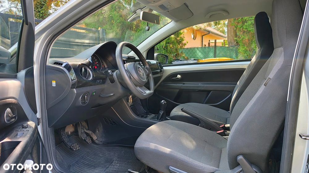 Volkswagen up! - 20